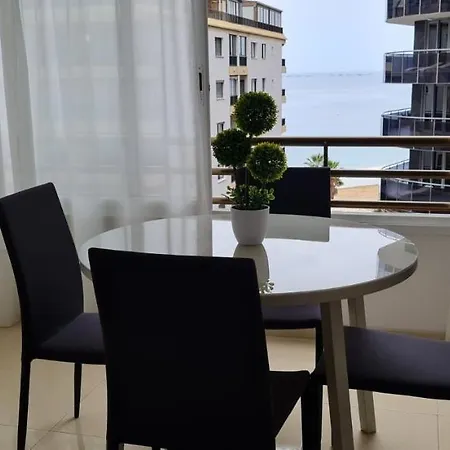 Piso - 2º Linea Apartmán